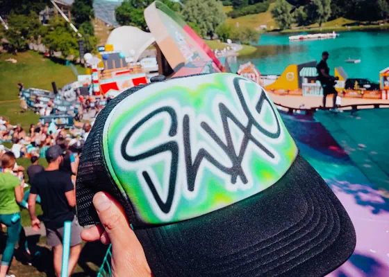 Chaosairbrush coole Caps Skateboard Event